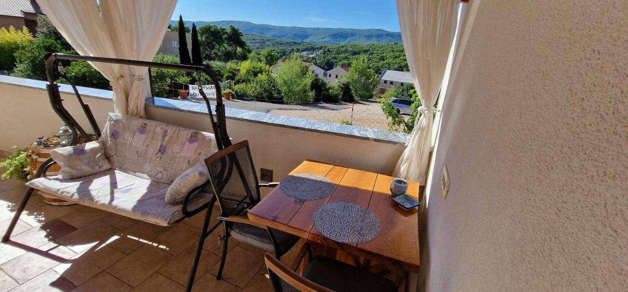 Apartmani Dutkovic Vrboska Eksteriør bilde