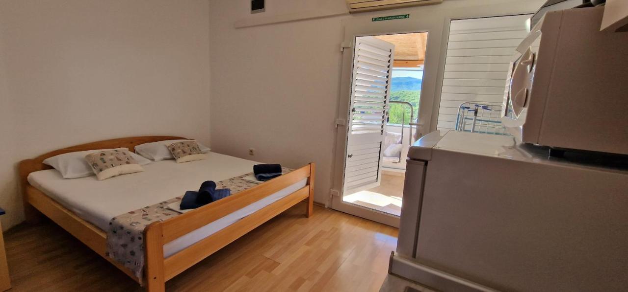 Apartmani Dutkovic Vrboska Eksteriør bilde
