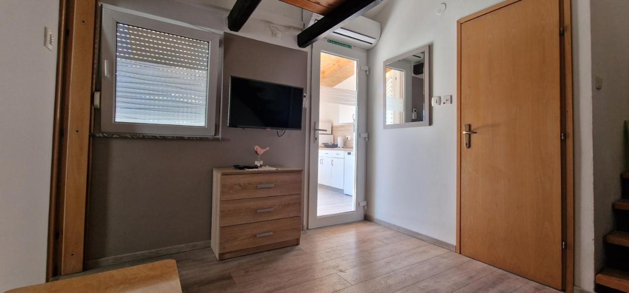 Apartmani Dutkovic Vrboska Eksteriør bilde