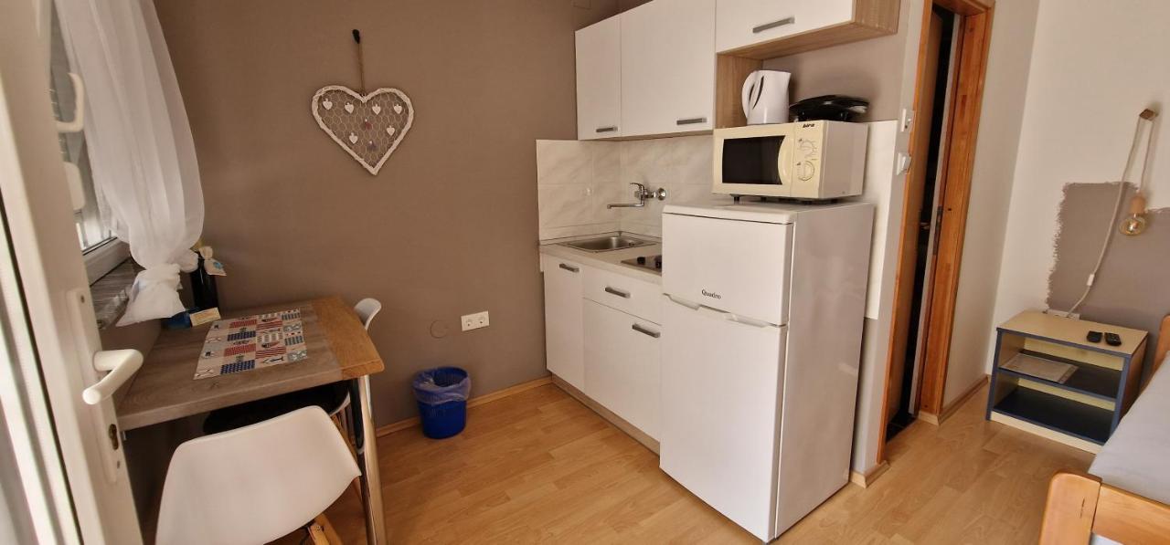 Apartmani Dutkovic Vrboska Eksteriør bilde