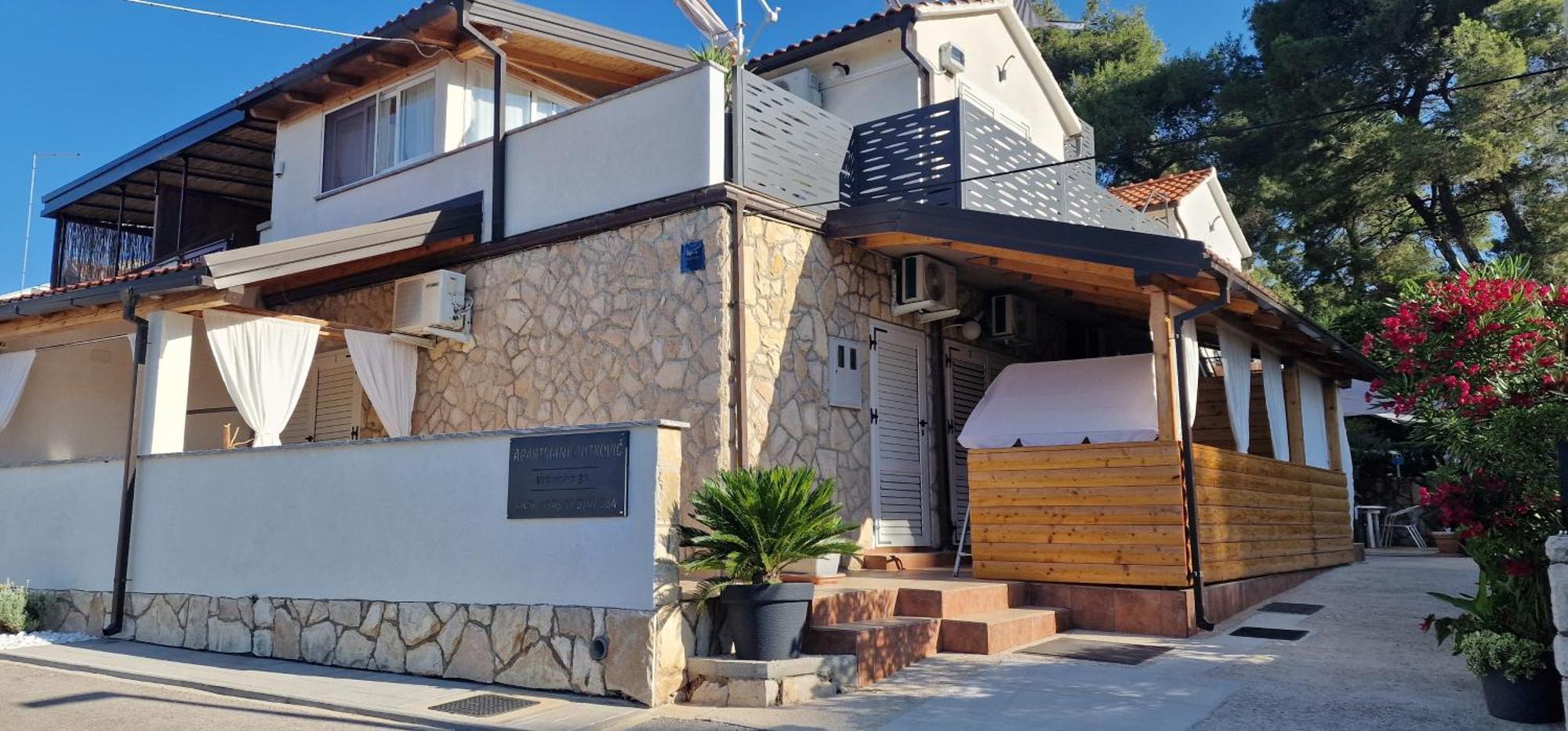 Apartmani Dutkovic Vrboska Eksteriør bilde